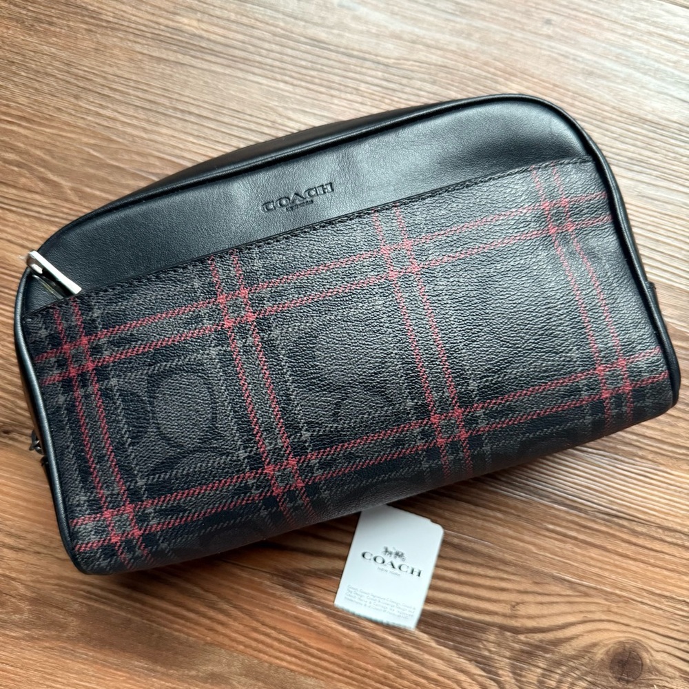SOLD ON M❗️Coach Travel Bag